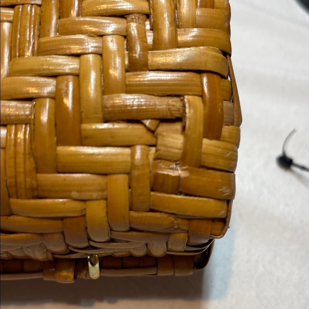Tory Burch Bamboo Rattan Clutch with leather strap - Picture 7 of 12